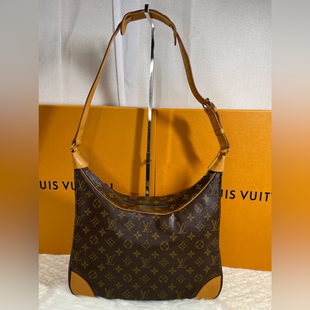 🌸MONOGRAM BOULOGNE 35 SHOULDER BAG - Picture 4 of 16